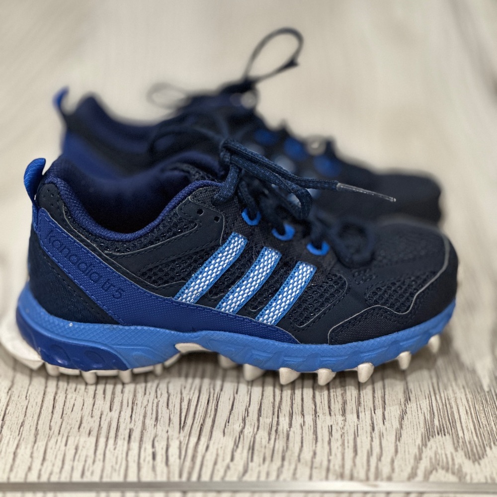 Kids Toddlers Adidas Sneakers in Navy Blue and Royal Blue Size: 10.5
